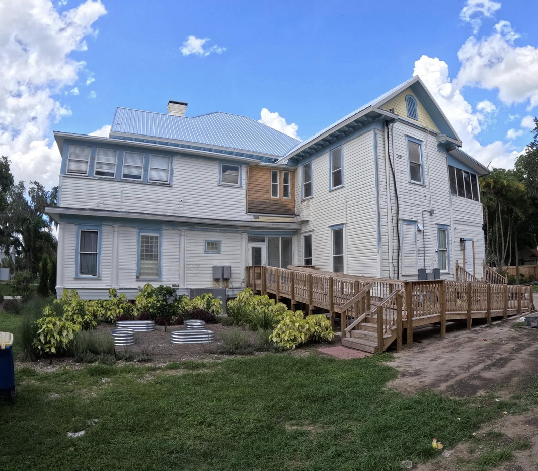 House exterior cleaning